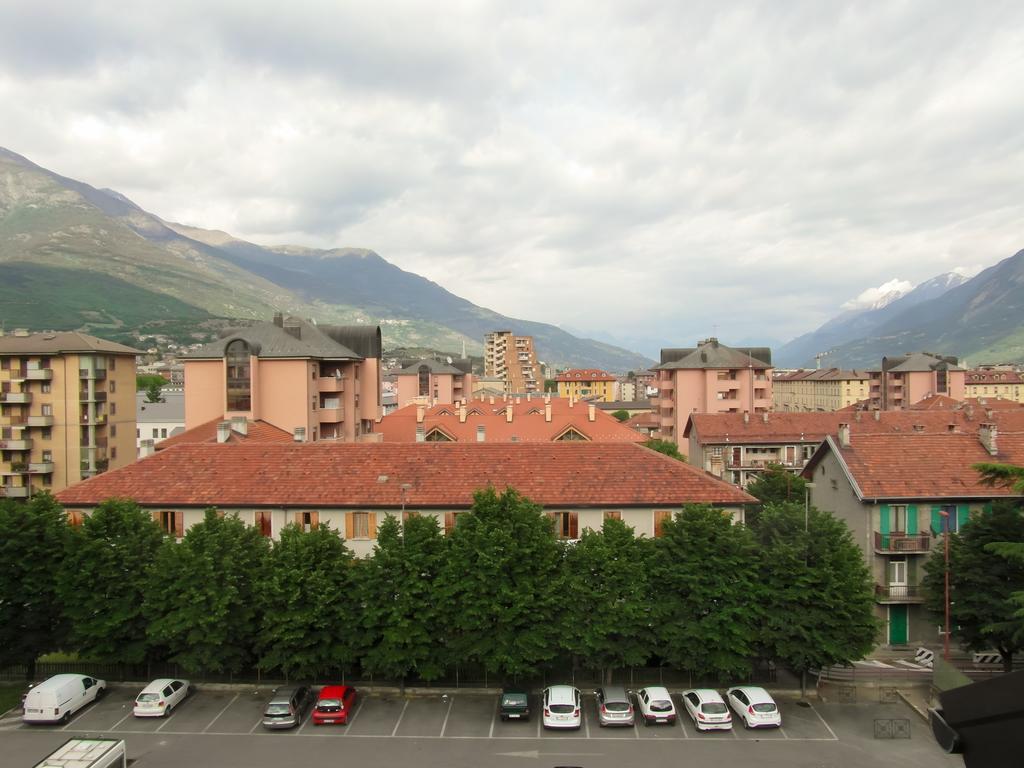 La Piccionaia Apartment Aosta Ruang foto
